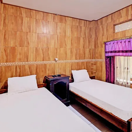 Spot On 92028 Hotel Surya Near Pelabuhan Gilimanuk